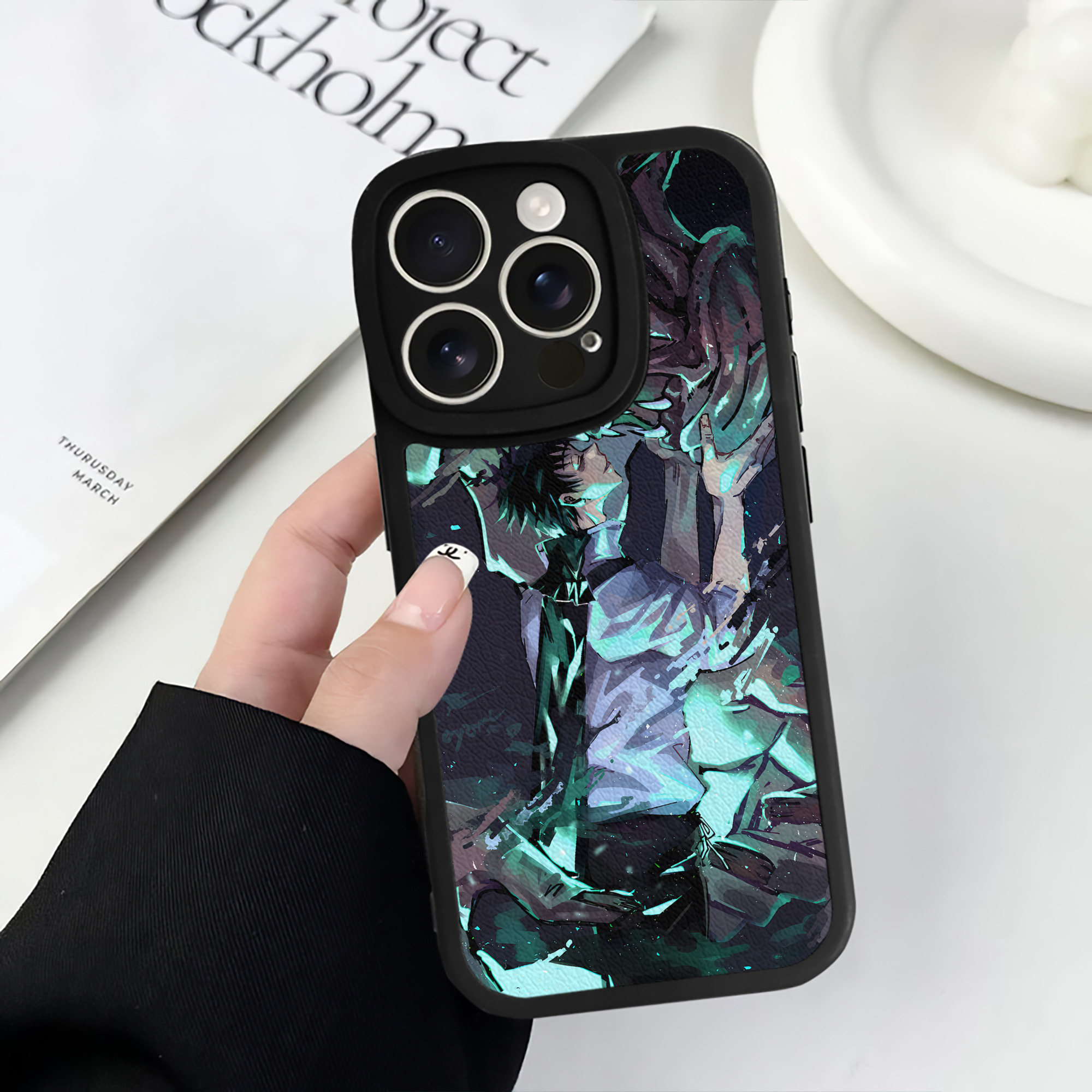 （画像用） 呪術廻戦 Jujutsu Kaisen 【iPhone 16シリーズ対応】シリコンスマホケース（レザー調） 材質：シリコン